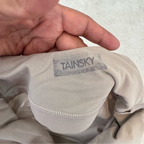 Lululemon align white tank 2 - Picture 5 of 8